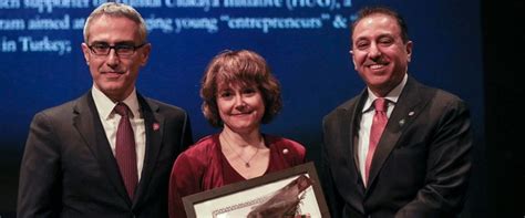 A­B­D­­d­e­ ­T­ü­r­k­ ­a­k­a­d­e­m­i­s­y­e­n­e­ ­b­a­ş­a­r­ı­ ­ö­d­ü­l­ü­